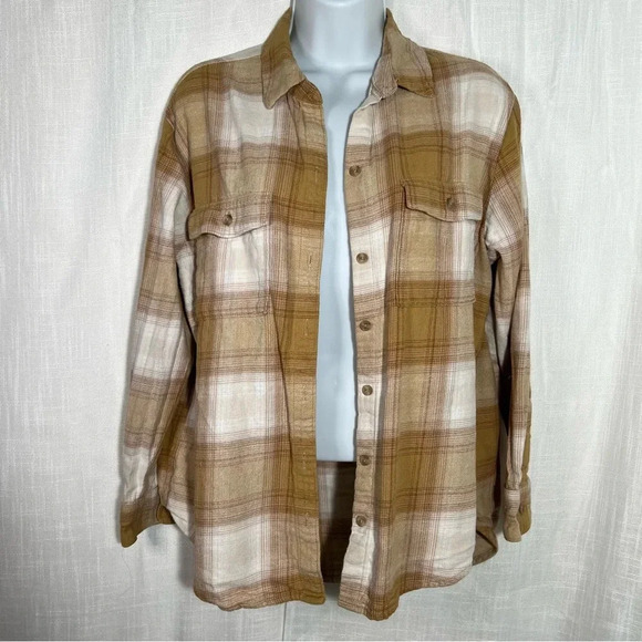 Old Navy Boyfriend Flannel Plaid Button Down Shirt Size Medium - Picture 1 of 6